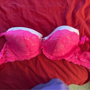 Victoria's Secret Fuchsia Lace Bra
